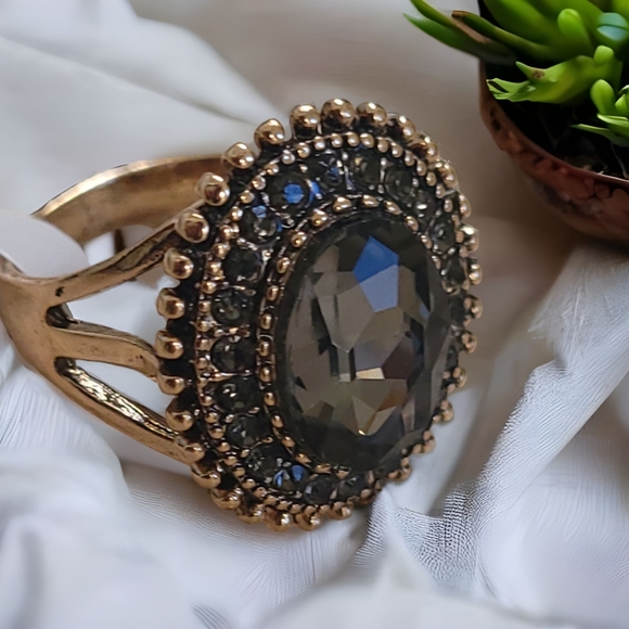 VINTAGE CRYSTAL TURKISH DESIGN ANTIQUE RING - Picture 3 of 4